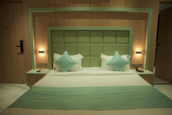 zip by spree hotels dwarka