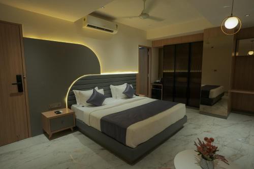 zip by spree hotels dwarka