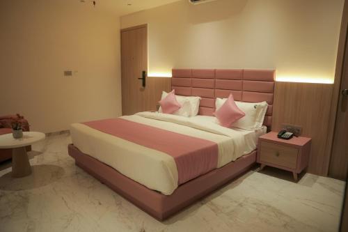 zip by spree hotels dwarka