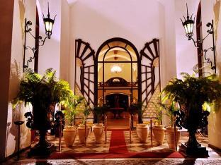 golden palms hotel and spa bangalore