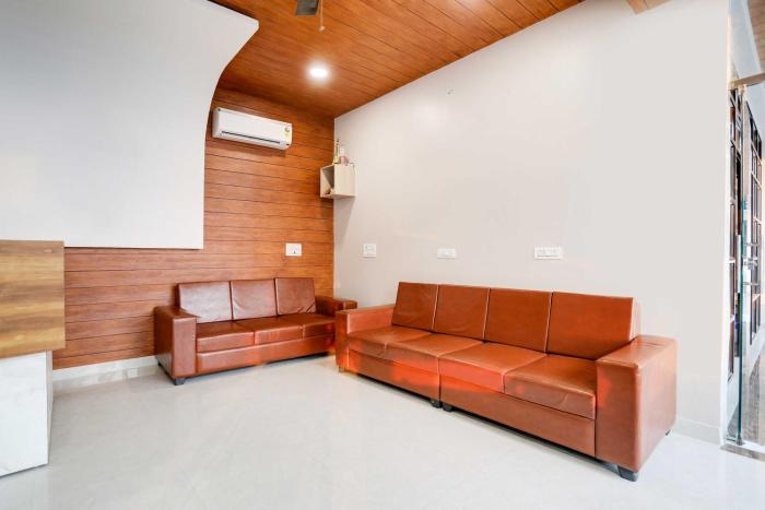 townhouse oak haldwani rto office