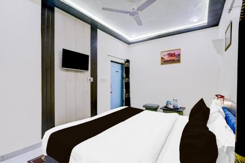 Hotel O Lakshya Inn,,4 star