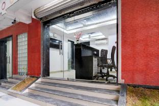 hotel o chinar park near airport