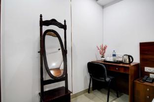 hotel o chinar park near airport