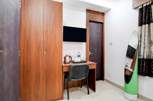 hotel o chinar park near airport