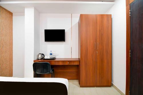 hotel o chinar park near airport
