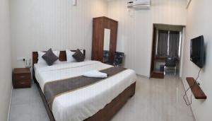 hotel orchid suites