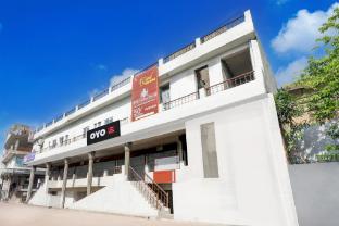 Hotel O Yash Raj Palace,,4 star