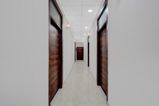 Hotel O The Gomti Glitz,,4 star