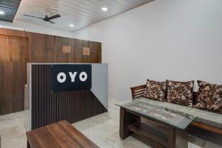 Hotel O The Gomti Glitz,,4 star