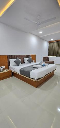 hotel 4 season