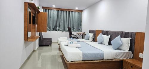 hotel 4 season