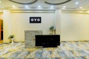 hotel o by oyo the suresh mahal resort