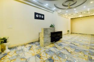 hotel o by oyo the suresh mahal resort