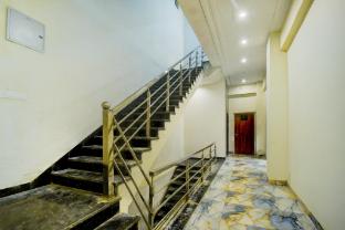 hotel o by oyo the suresh mahal resort
