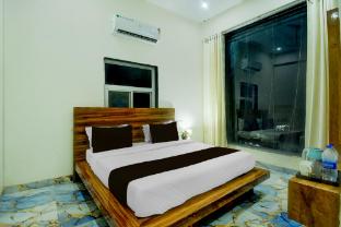 hotel o by oyo the suresh mahal resort