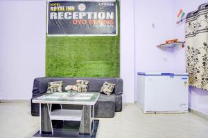 spot on hotel royal inn babupet railroad station