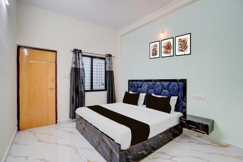 Spot On Hotel Royal Inn Babupet Railroad Station,,3 star