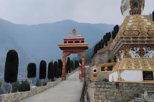 dirang buddha dirang arunachal pradesh