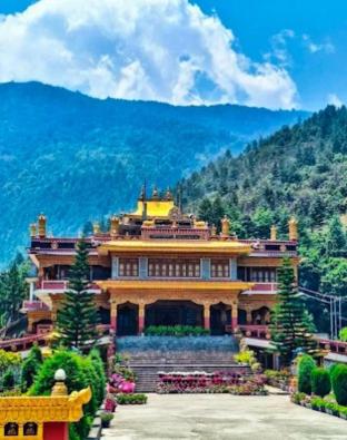dirang buddha dirang arunachal pradesh