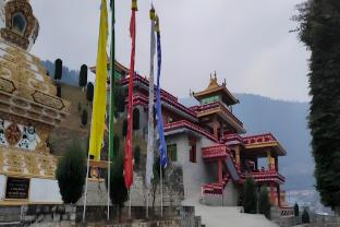 dirang buddha dirang arunachal pradesh
