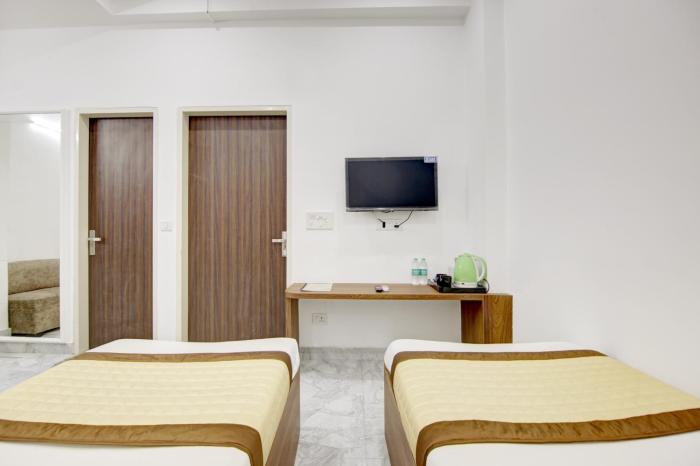 hotel sb grand inn paharganj