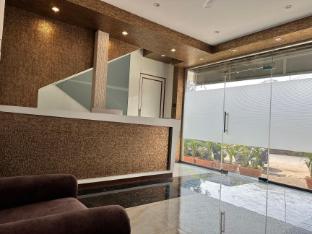 Orchid Inn Mumbai Maharashtra,,5 star