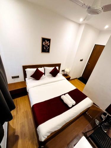 sun bright residency gb road thane