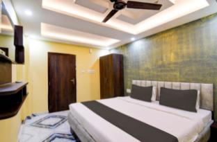 the crown inn madhyamgram