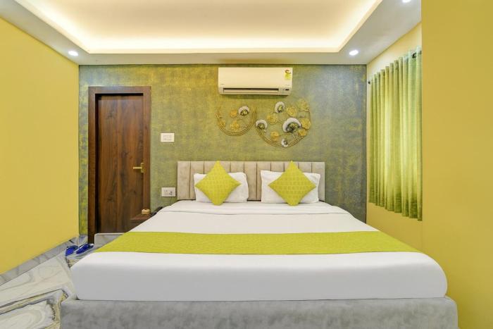 the crown inn madhyamgram