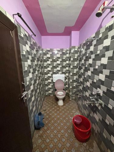 Kalyanam Hotel And Marriage Hall,Chowk - Madhavpur Road, Near Santoshi Mata Mandir, Gauriganj, Uttar Pradesh 227409,3 star