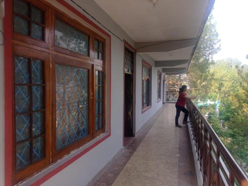 the pine view home stay