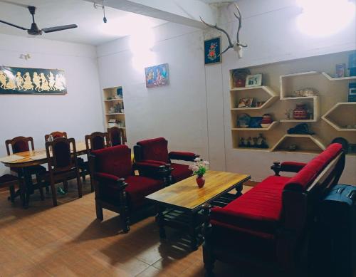 the pine view home stay