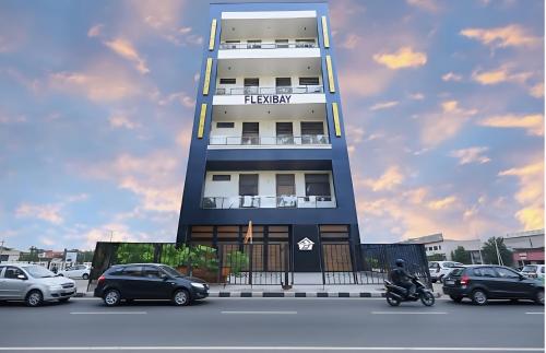 Flexibay-Girls Hostel North Delhi,,3 star