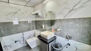 Hotel Grand Vista,,4 star