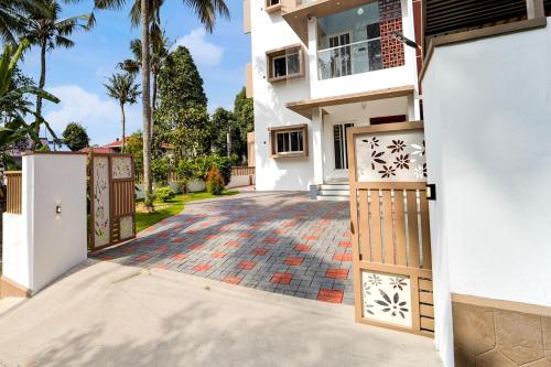 super collection o sreekariyam crossway trivandrum