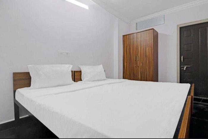 hotel o white carnations hotels