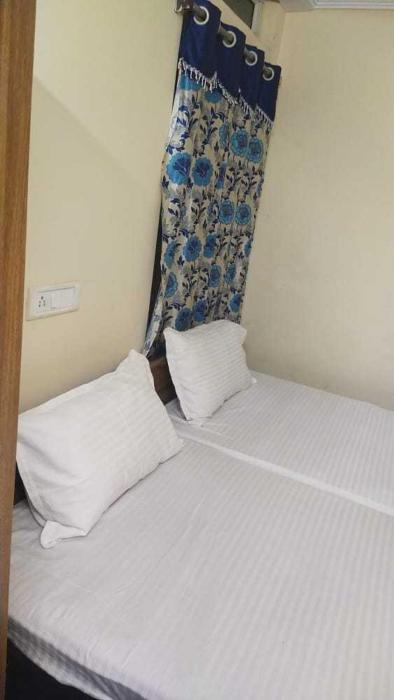 hotel o white carnations hotels