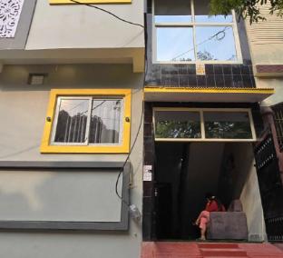 Hotel O Sai Dham Ayodhya,,4 star