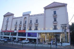 Hotel The Crown Town,,3 star