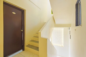 Hotel O Aundh Homtel,,4 star