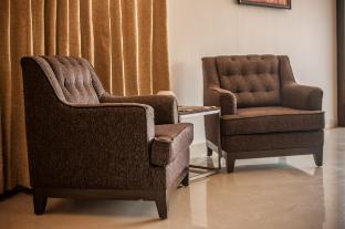 astra hotels and suites electronic city