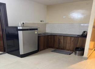 astra hotels and suites electronic city