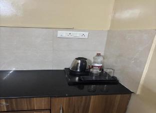 astra hotels and suites electronic city