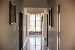 astra hotels and suites electronic city