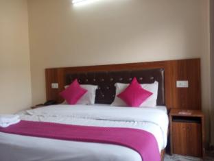 hotel chandra