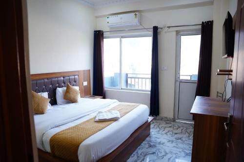 hotel chandra