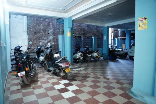 hotel chandra