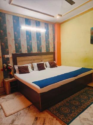 kashi dev paying guest house