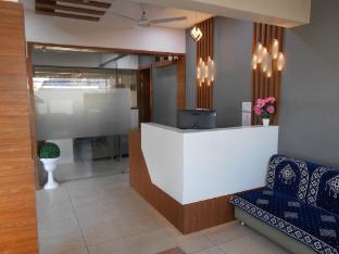 Hotel Crossview,,3 star